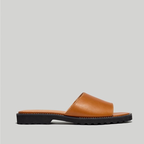 Madewell - The Vaneeta Lug Slide Sandal in English Saddle - Picture 3 of 3